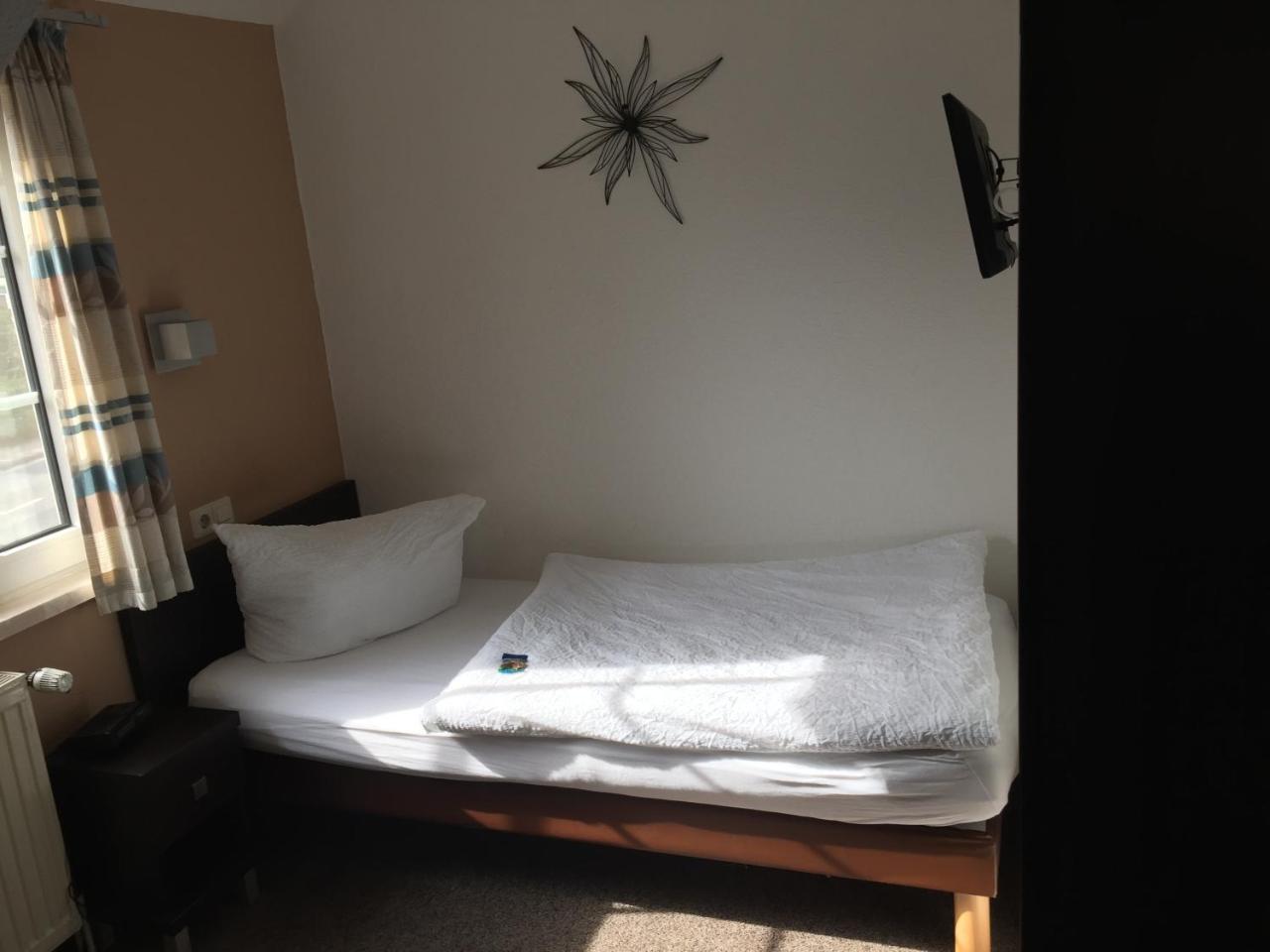 Hotel Wuelfers Gasthaus Gross Ippener Екстериор снимка